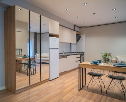 ALMİNA'DAN MERKEZDE LÜKS GENİŞ SIFIR KİRALIK DAİRE 
